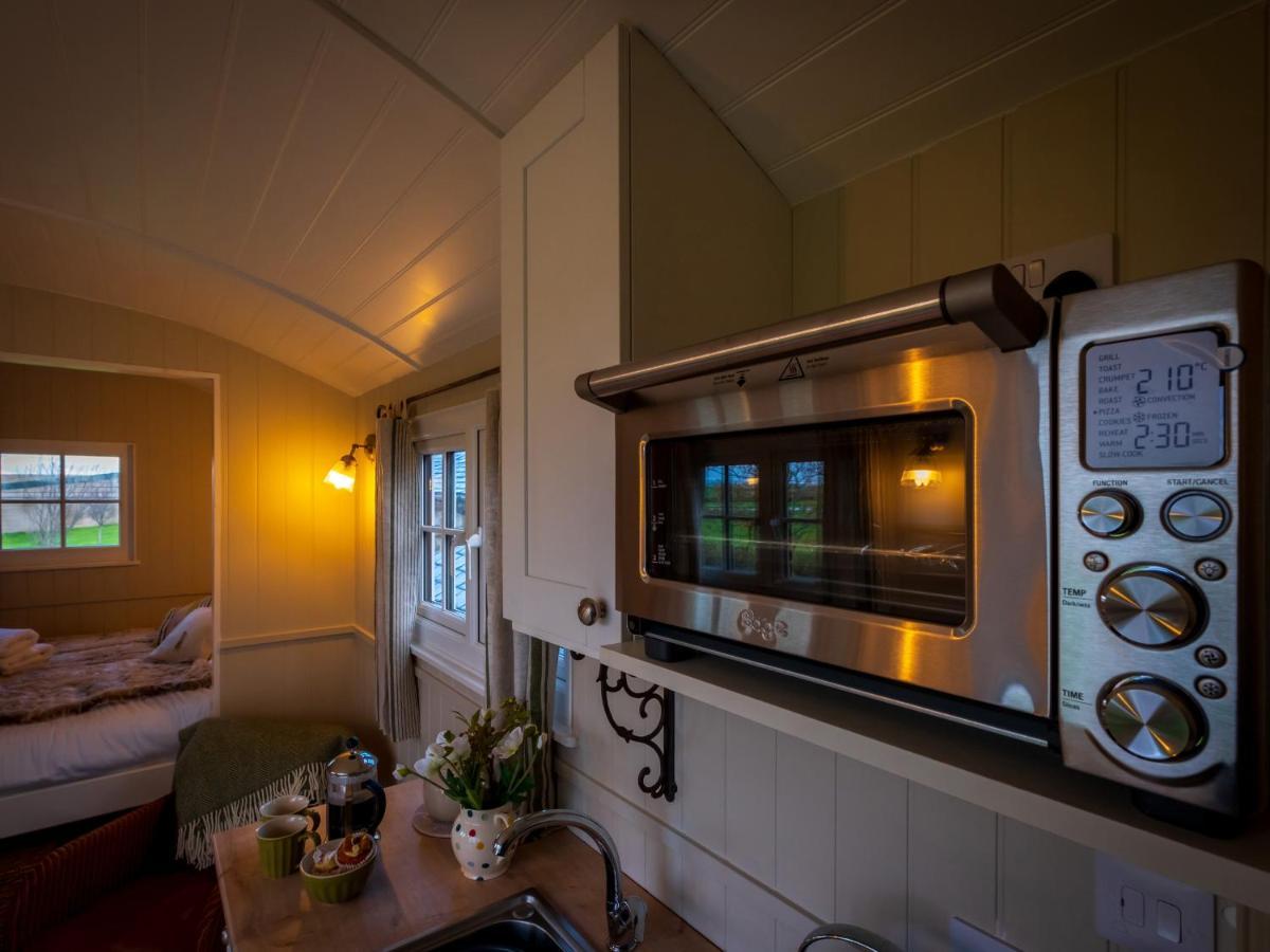 The Pleasant Hut At Mountpleasant Farm Villa Ulverston Ngoại thất bức ảnh